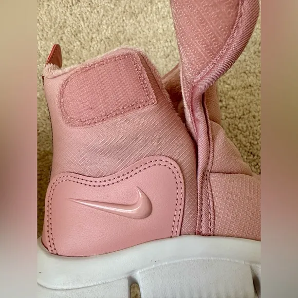 Nike Novice Snow Boots - Little Kids Size: 13 C - Pink Glaze