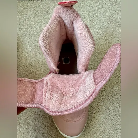 Nike Novice Snow Boots - Little Kids Size: 13 C - Pink Glaze
