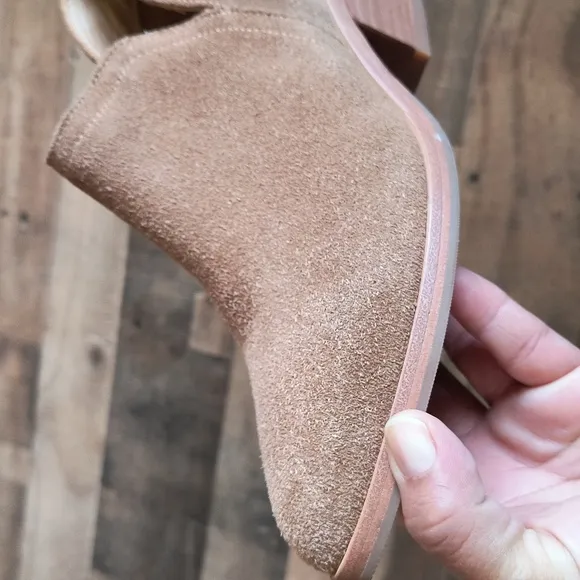 Nisolo Mia Everyday Ankle Boots Taupe Suede Sz 7 Women