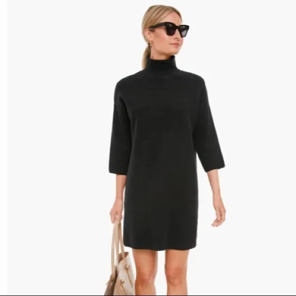 Noir Vivianne DressPOMANDER PLACE *Slight Shimmer*