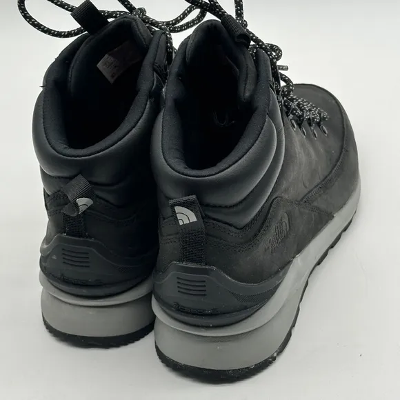 North Face Men's Back to Berkeley Mid Wp Size 10 mint