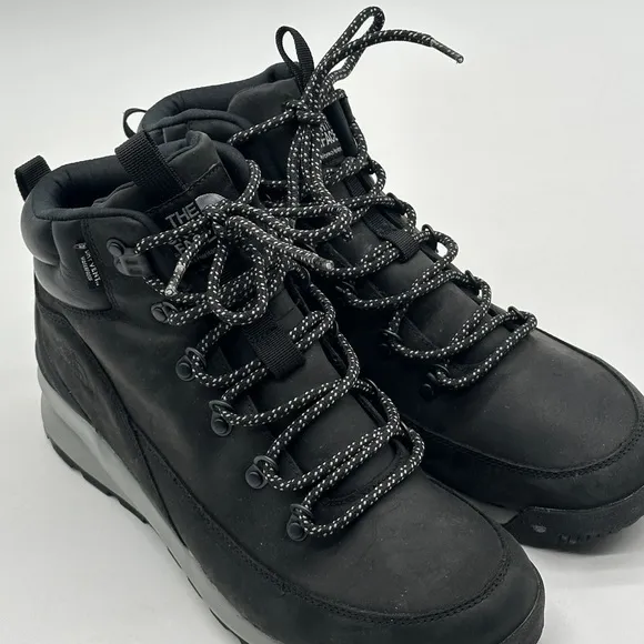 North Face Men's Back to Berkeley Mid Wp Size 10 mint