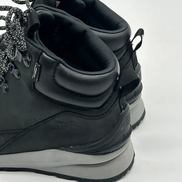 North Face Men's Back to Berkeley Mid Wp Size 10 mint