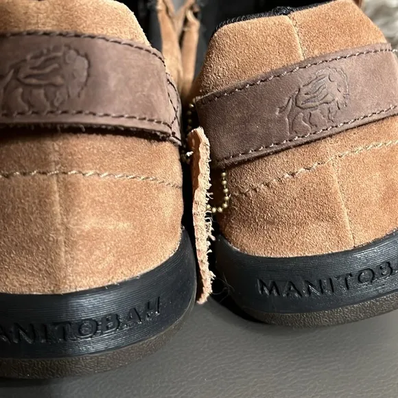 NWOB $150 BLACK MANITOBAH MEN'S MAKWA SLIP-ON BUNGEE LOOP SHOES -