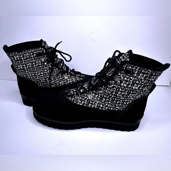 NWOB Larroude Vaile Tweed Black White Boots, Sz 9
