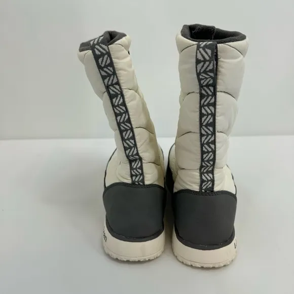 NWOB LL Bean Women's White Nylon Ultralight Quilted Insulated  Boots Size 10M