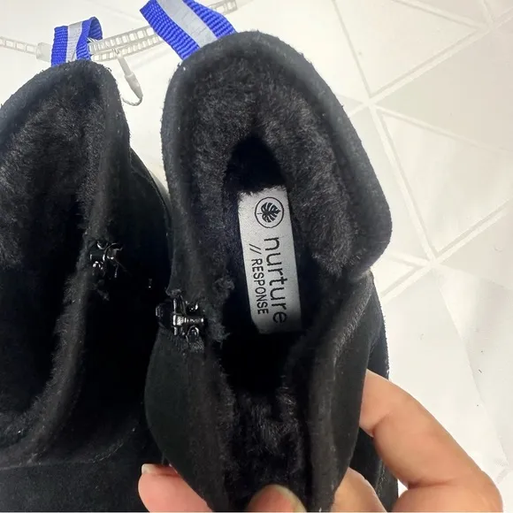 NWOB Nurture Women's Rainier Suede Cold Weather Platform Booties Black Size 6M