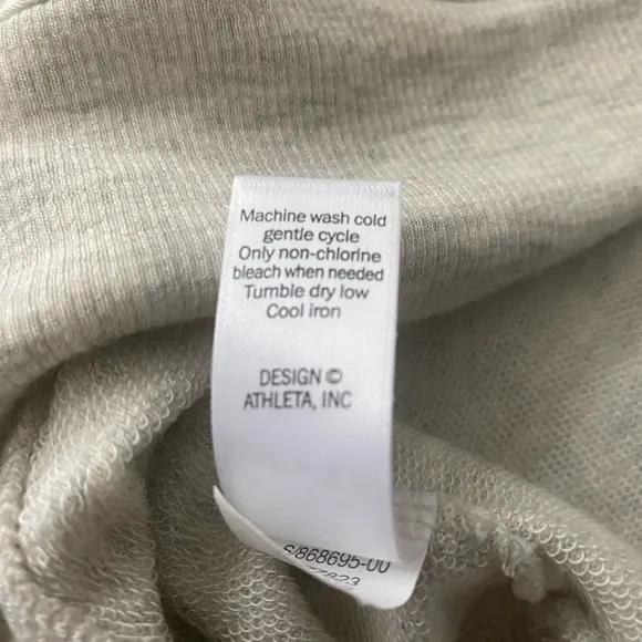 NWOT Athleta S Heather Grey Oversized Sweater Cross Twist Open Back So Soft