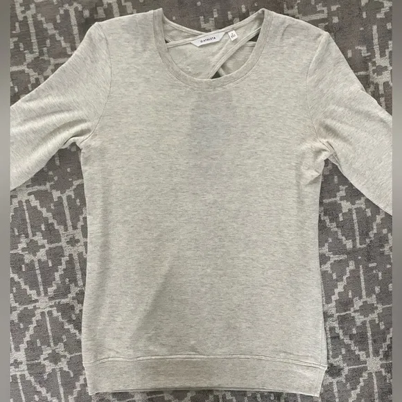 NWOT Athleta S Heather Grey Oversized Sweater Cross Twist Open Back So Soft