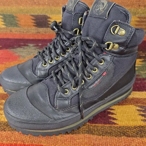 NWOT- Diesel Olson Boots Men 8.5 Black Trail Sportswear Gorpcore Workwear