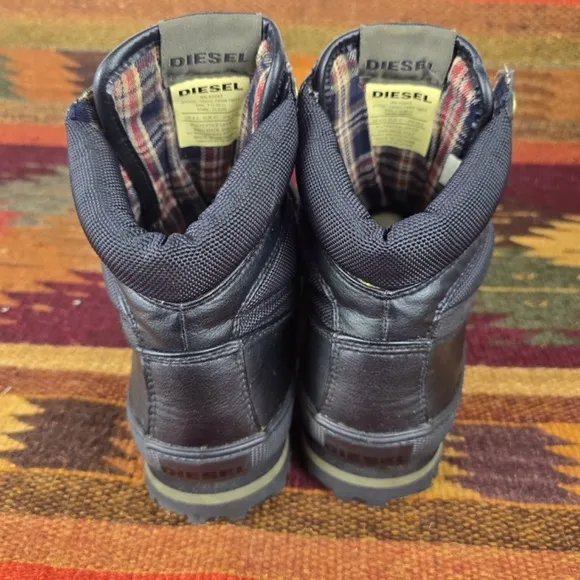 NWOT- Diesel Olson Boots Men 8.5 Black Trail Sportswear Gorpcore Workwear