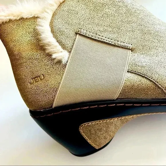 NWOT Jambu JBU Mila Ankle Boots