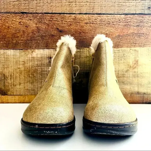 NWOT Jambu JBU Mila Ankle Boots