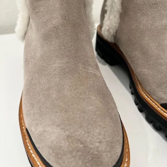 NWOT Marc Fisher LTD Iggie Women's Leather‎ Ankle Chelsea Boots Taupe size 10