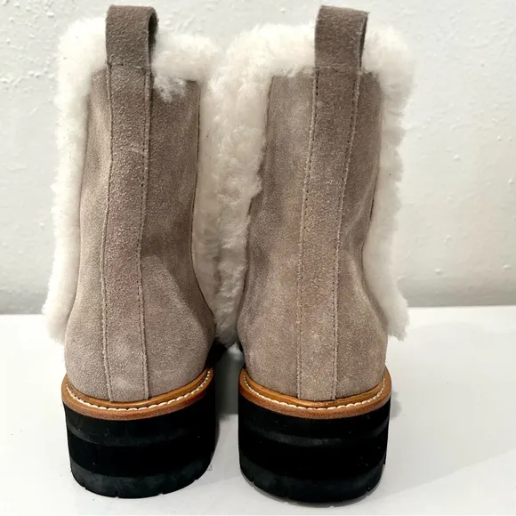 NWOT Marc Fisher LTD Iggie Women's Leather‎ Ankle Chelsea Boots Taupe size 10