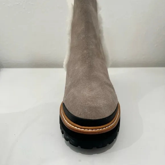 NWOT Marc Fisher LTD Iggie Women's Leather‎ Ankle Chelsea Boots Taupe size 10