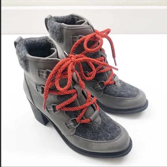 NWOT Sonoma Heeled All Weather Boots size 9.5