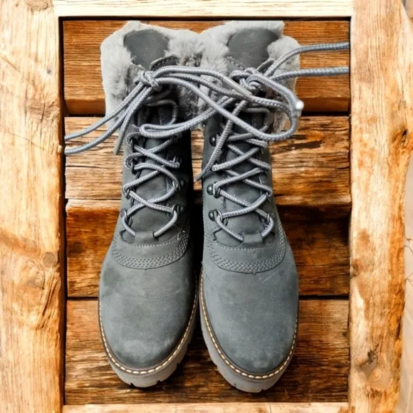 NWOT Timberland Gray Leather &amp; Fur Boots, 8