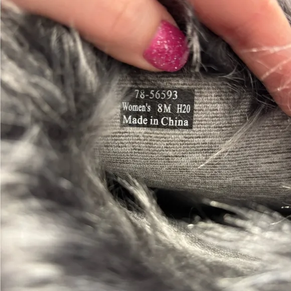 NWOT Women’s Johnston &amp; Murphy real lamb fur boots size 8