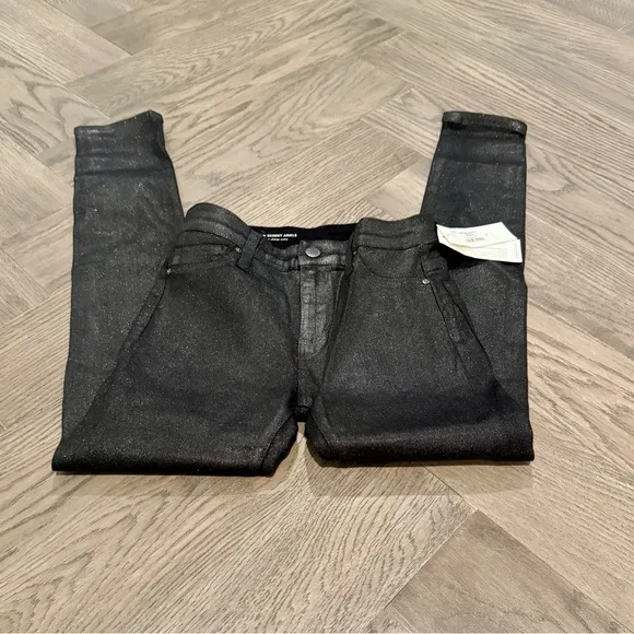 NWT AG Farrah Skinny Ankle Black gunmetal  w/shimmering micro-glitter finish. 23