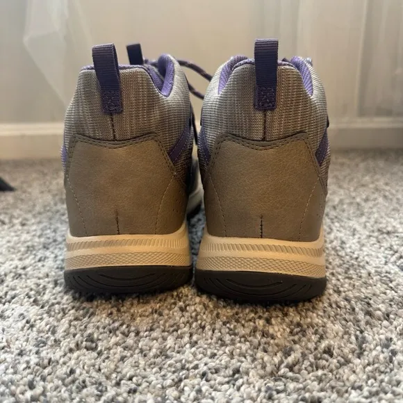 NWT Eddie Bauer Klamath Falls Boots
