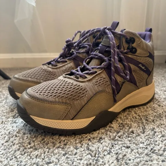 NWT Eddie Bauer Klamath Falls Boots