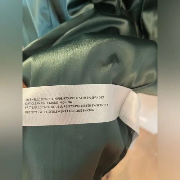 NWT En Saison Hunter green leather trench coat from Anthropologie, size Small.