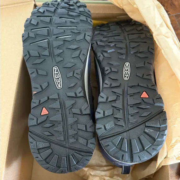 NWT Keen Terradora II Mid Waterproof Boots
