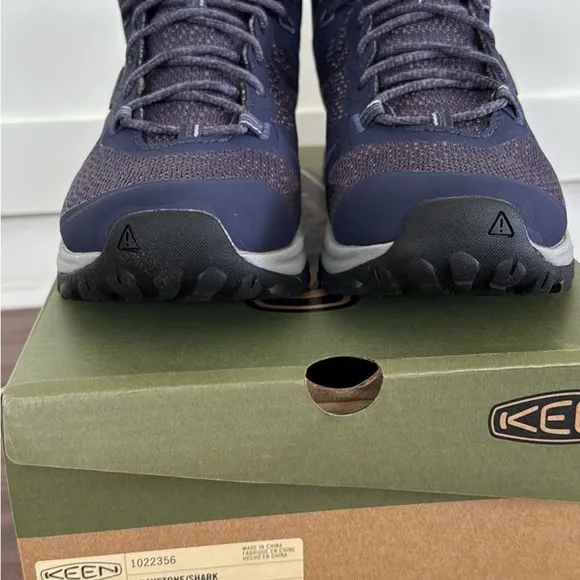 NWT Keen Terradora II Mid Waterproof Boots