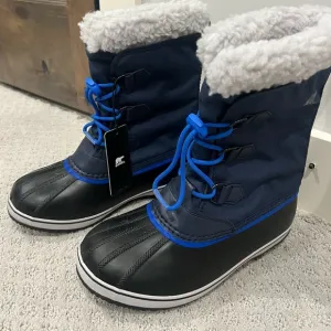 NWT Men’s Sorel Boots | navy