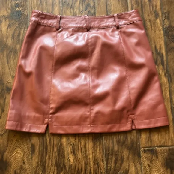 NWT!!  Sam Edelman faux leather skirt, size large