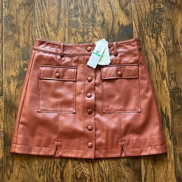 NWT!!  Sam Edelman faux leather skirt, size large
