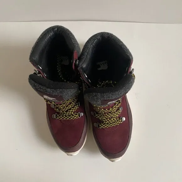 NWT Sorel Kinetic Breakthru Caribou Women's Water Proof Suede Leather Boots Sz 8