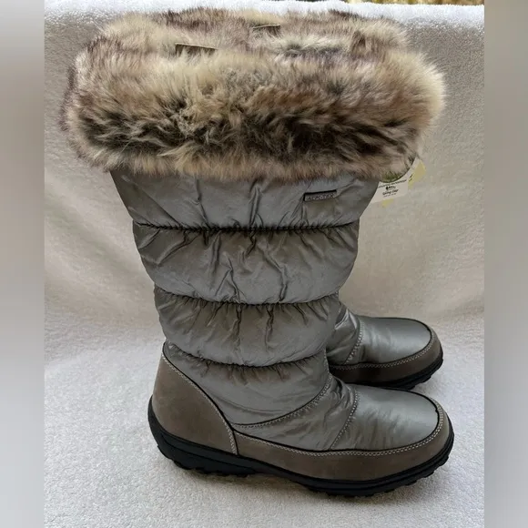 NWT Spring Step Vanish Snow Boot - Silver - SZ. US 7.5-8  / EU 38