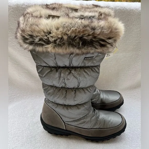 NWT Spring Step Vanish Snow Boot - Silver - SZ. US 7.5-8  / EU 38