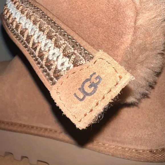 NWT UGG Classic Ultra Mini Alpsey  Chestnut Brown Suede Boots Sz 8