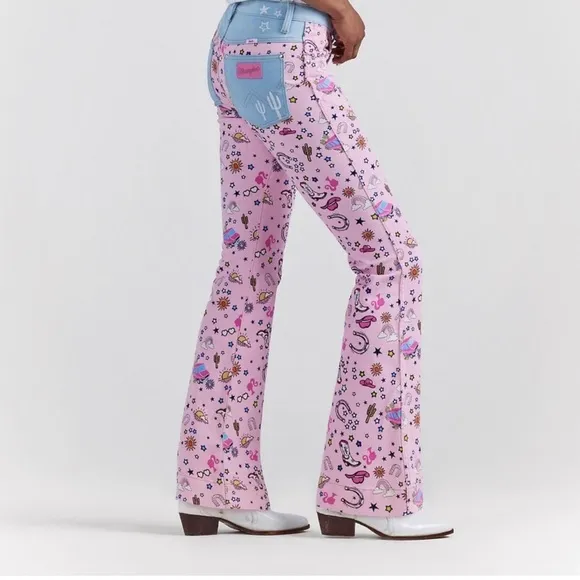 NWT Wrangler x Barbie Jeans, 26x32