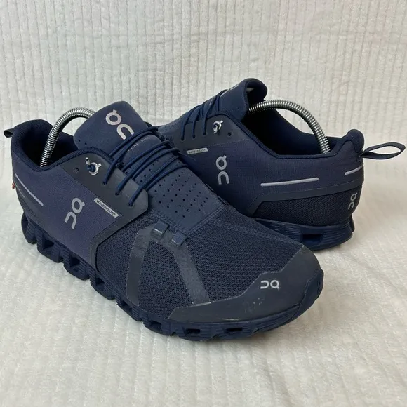 On Cloud Swiss Engineering Men’s Size 11 Waterproof Navy Running Shoes Sneakers