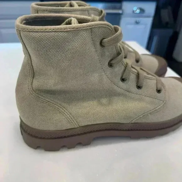 Palladium Pampa high unisex canvas boots in woodlin NEW men’s 9 women’s 11