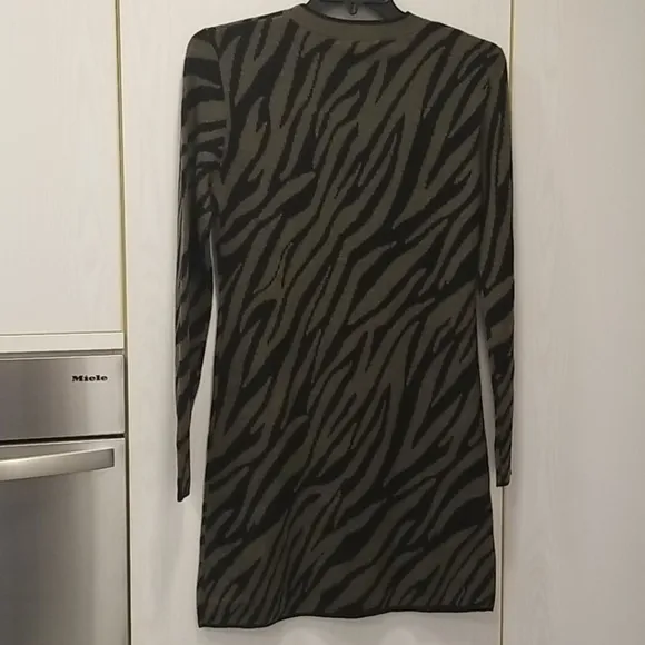 💕PAM &amp; GELA💕 Zebra Silk-Blend Sweaterdress M NWT