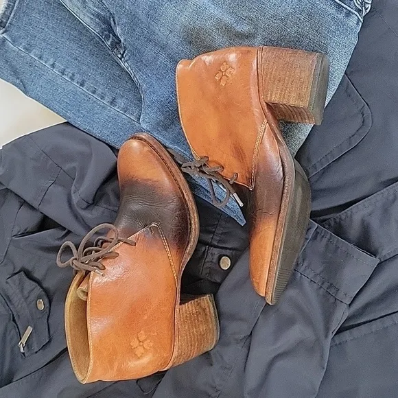 Patricia Nash Veneto Lace Up Italian Leather Ankle Boot Size 8 Women