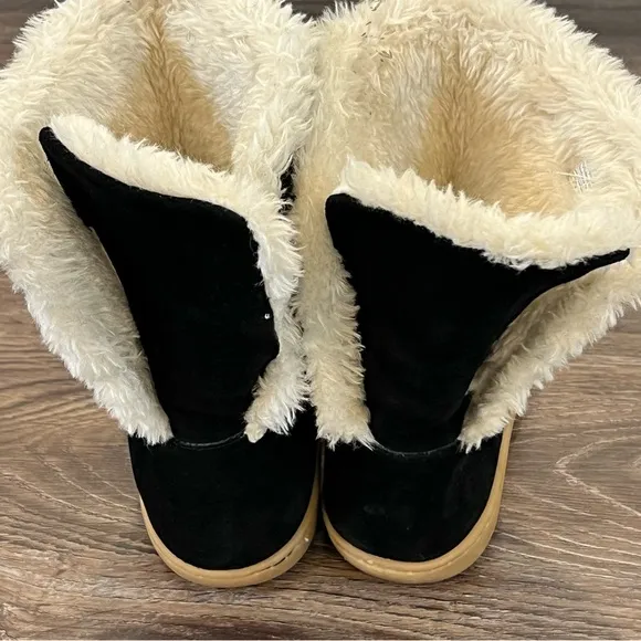 Pendleton Women's Hacienda Bootie Size 10‎ Spider Rock Boots Black White