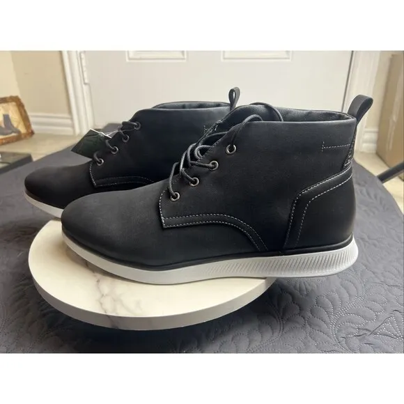 Perry Ellis Portfolio Bluff  Sport Navy Outdoor Chukka Boots SZ 11.5 NWT, No Box