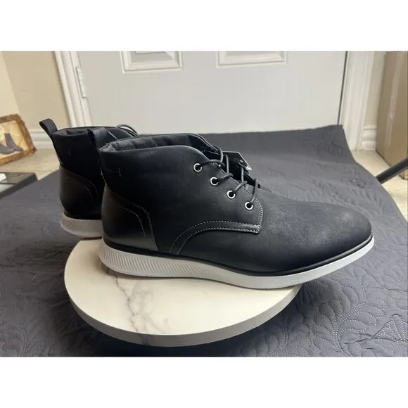 Perry Ellis Portfolio Bluff  Sport Navy Outdoor Chukka Boots SZ 11.5 NWT, No Box