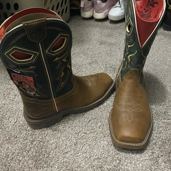 Phantom Rider men's boots size 8 brown and green