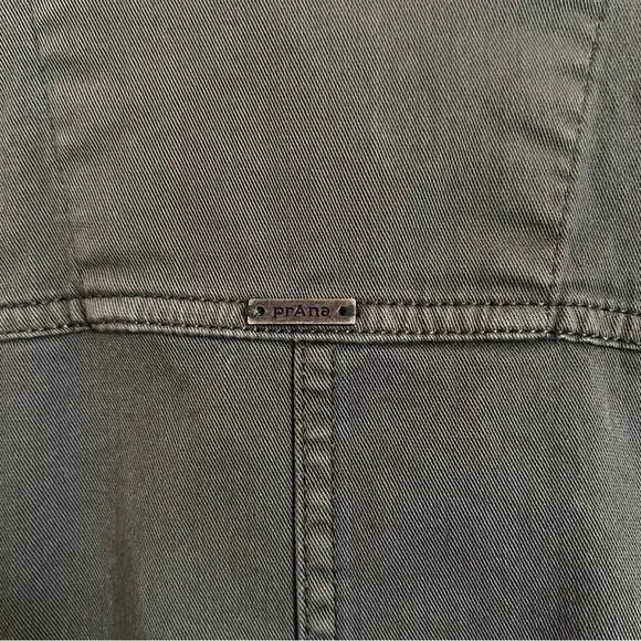 PrAna Sancho Jacket EUC Size S Olive Green Military Cargo Pocket Relaxed Fit
