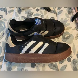 PUFFYLETTE SAMBA SHOES 8