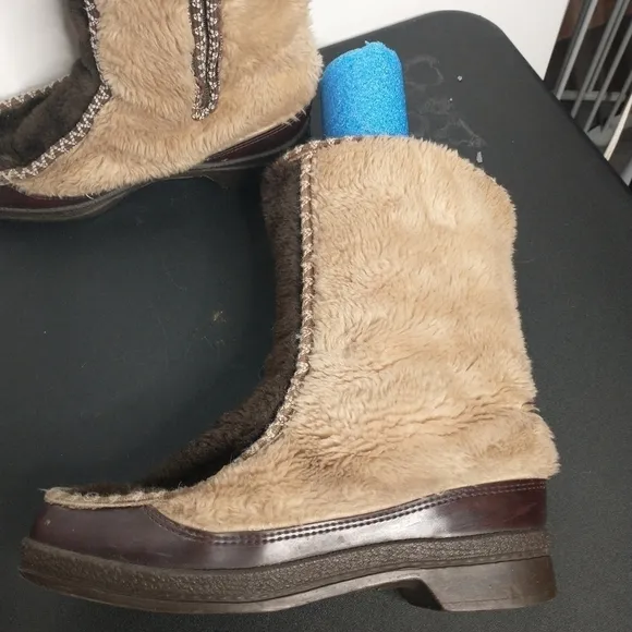 Quoddy Vintage Moccasin Boots, women's, faux fur, size 8