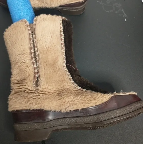 Quoddy Vintage Moccasin Boots, women's, faux fur, size 8
