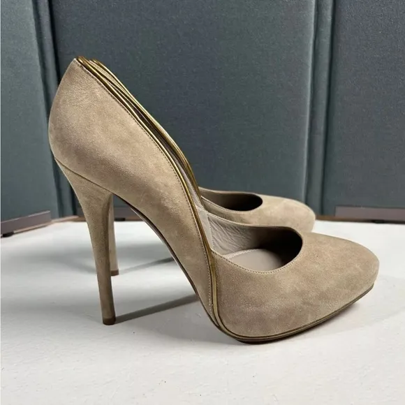 Ralph Lauren Purple Label Collection Celia Glen Tan Suede Pump Heels Women 9 B
